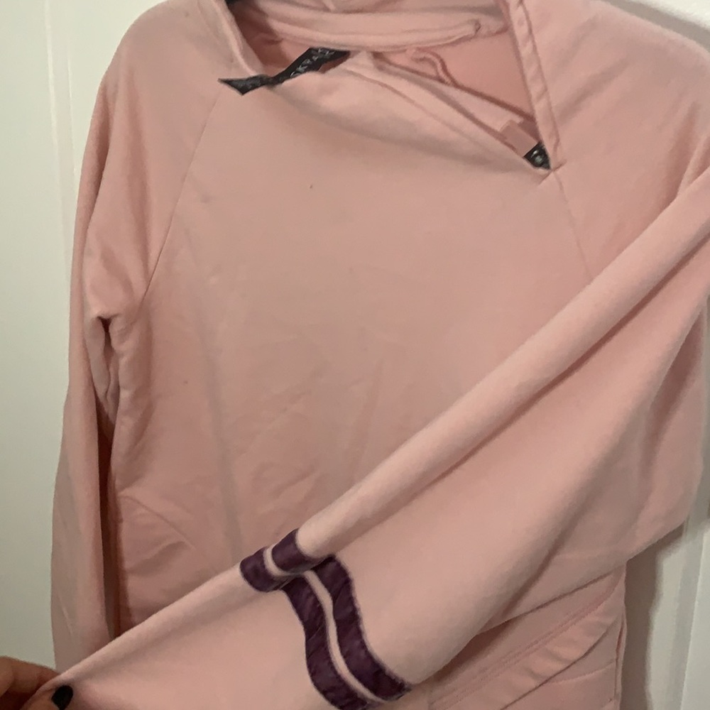 Pink sweater - Picture 3 of 3